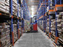 建造物流冷庫如何選擇設(shè)備,哪種設(shè)備適合?